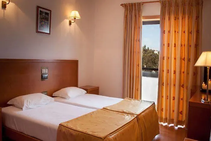 Santa Mafalda Otel 3*
